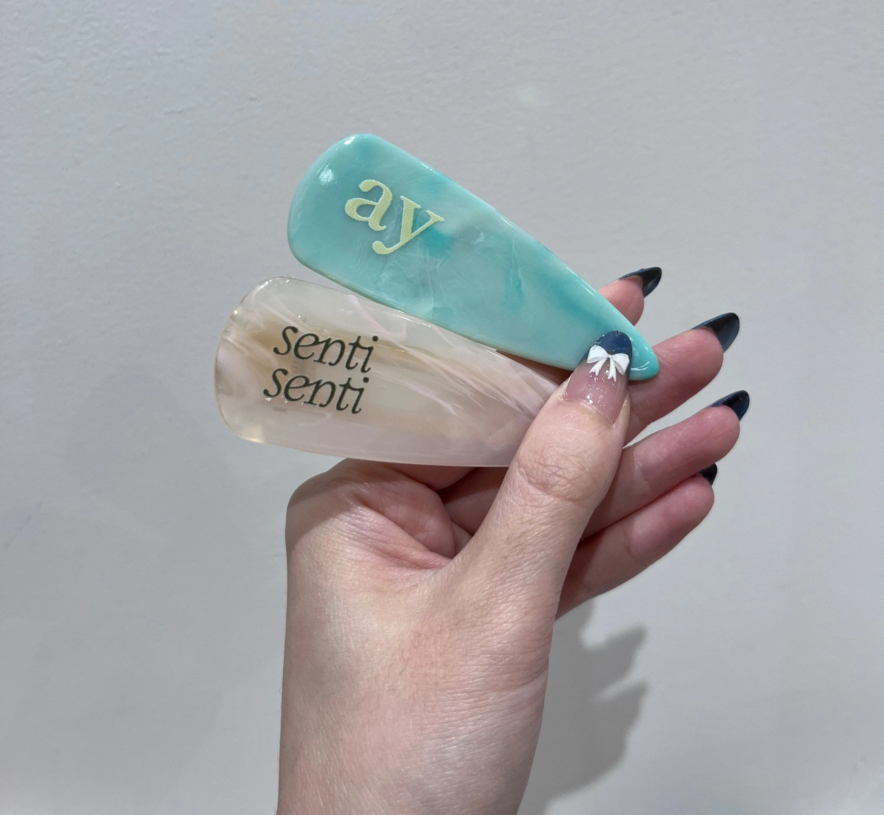 Free Senti senti Pink Hair Clip