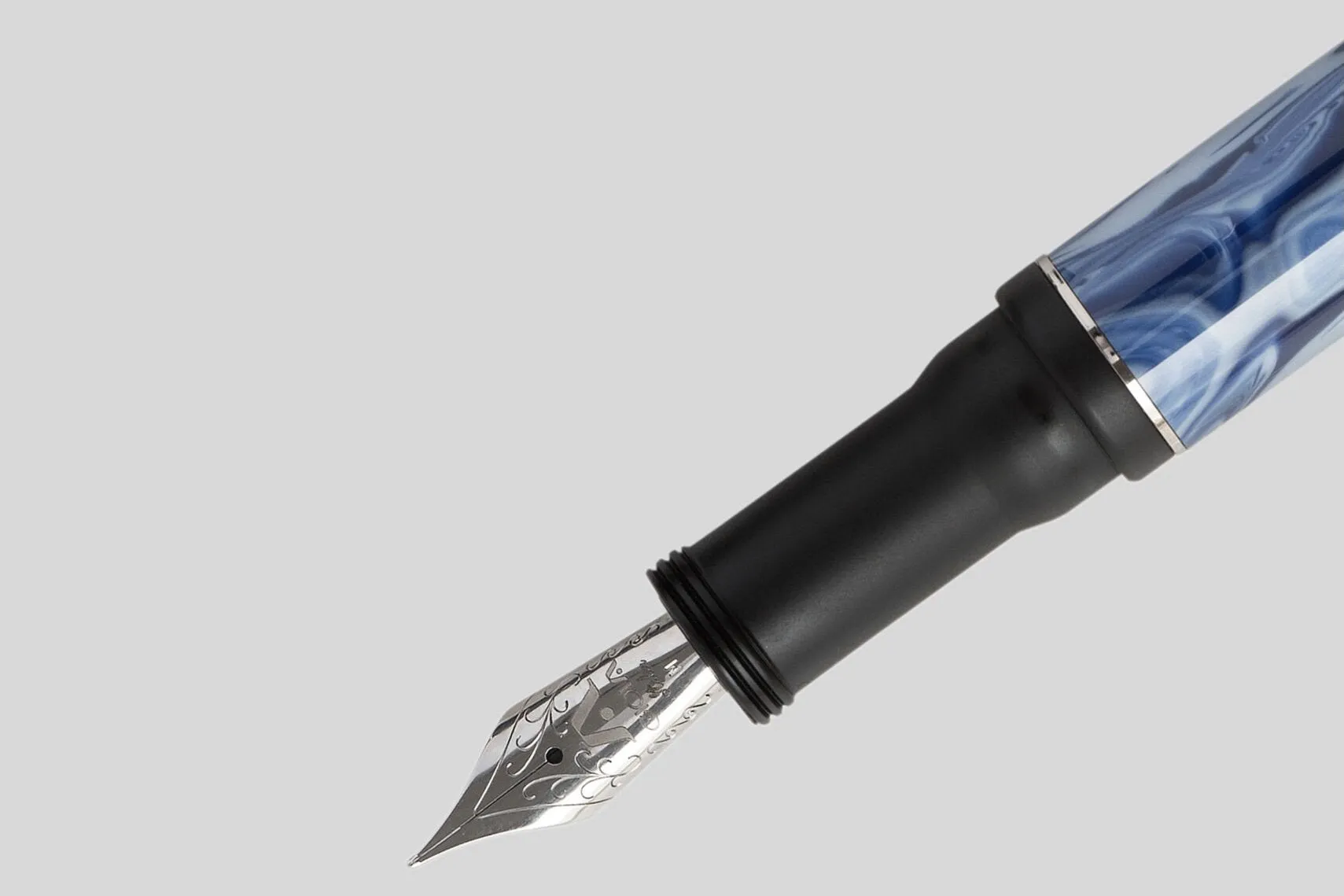 Gioia Alleria Mare Fountain Pen Rhodium Trim