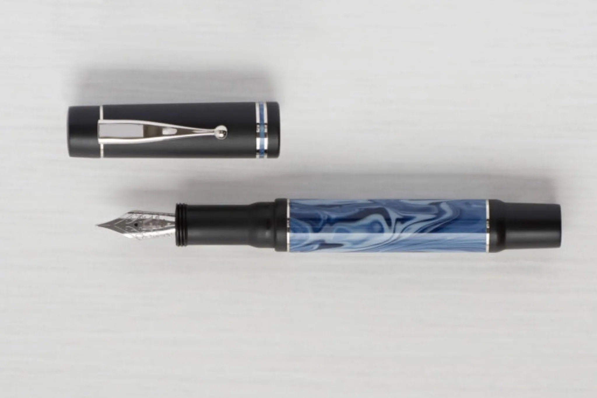Gioia Alleria Mare Fountain Pen Rhodium Trim