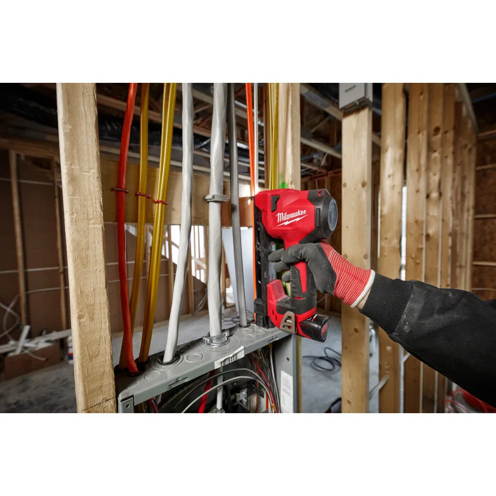 Milwaukee 2448-21 M12 Cable Stapler Kit