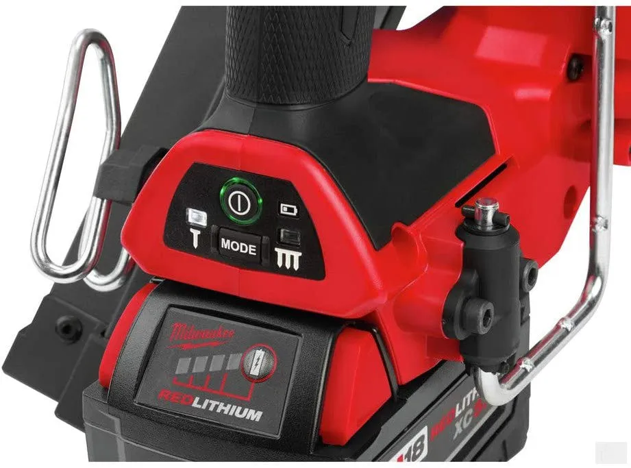 MILWAUKEE M18 FUEL™ 30 Degree Framing Nailer Kit [2745-21]