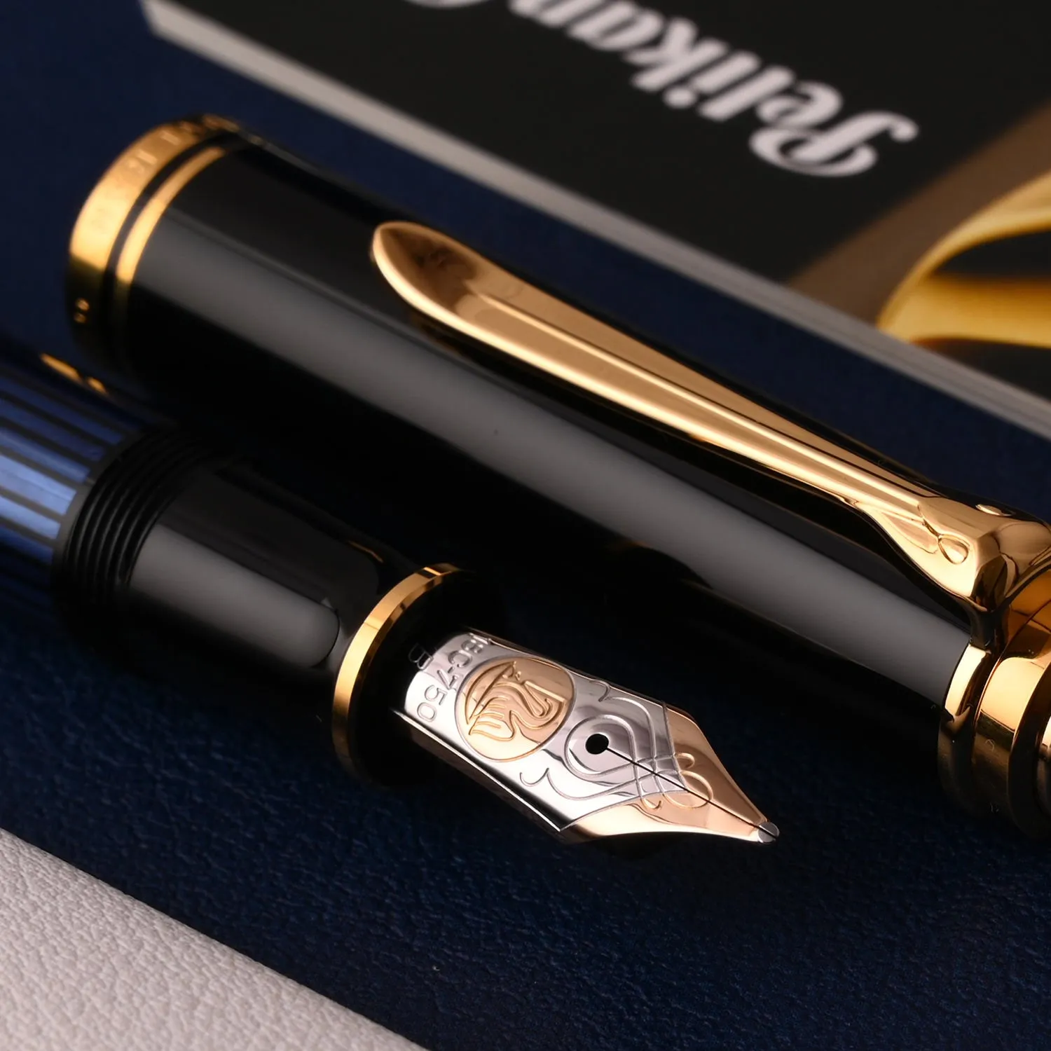 Pelikan M800 Fountain Pen - Black Blue GT