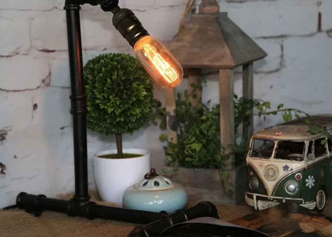 Peter Piper Desk Lamp
