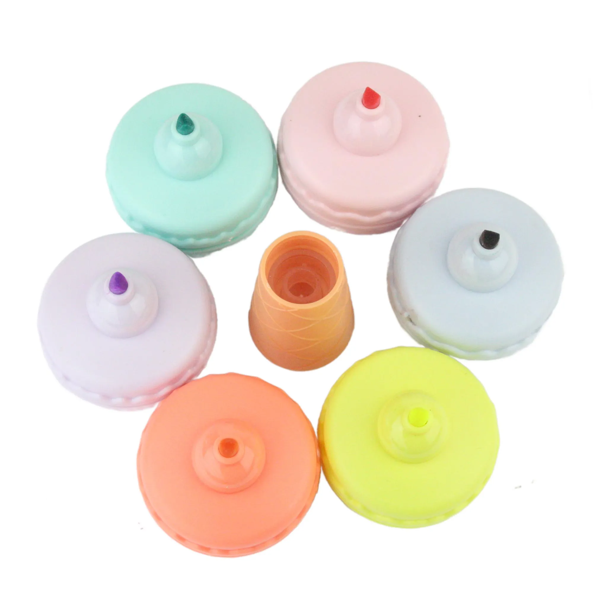 Sweet Highlights: Macaron Highlighters Set with 6 Colors
