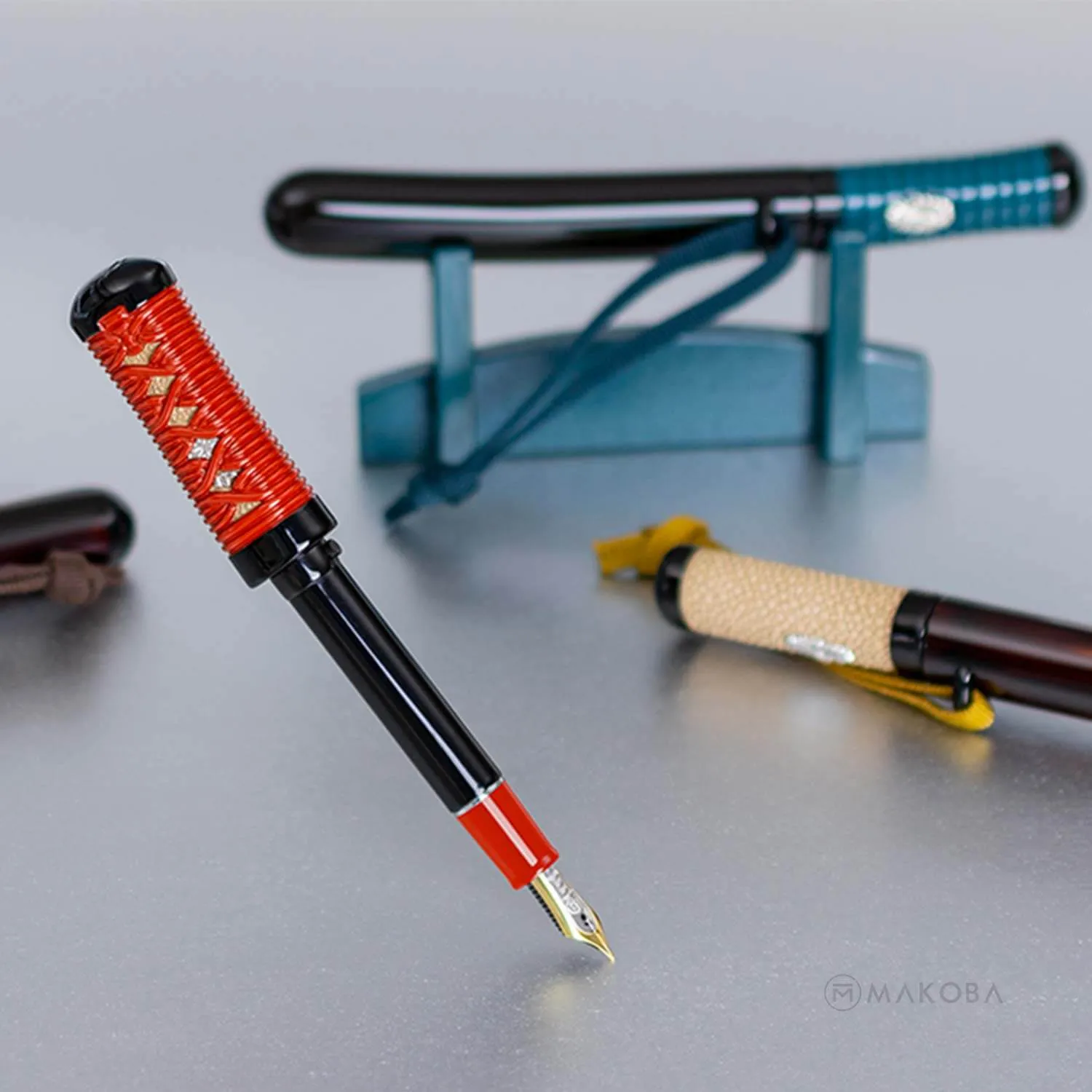 Taccia Tanto Limited Edition Fountain Pen, Yokosenmaki (Azure Stripe) - 14K Gold Nib