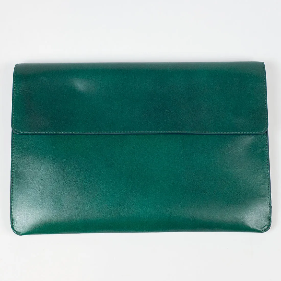 Wholecut portfolio case, Green vegetable-tanned leather