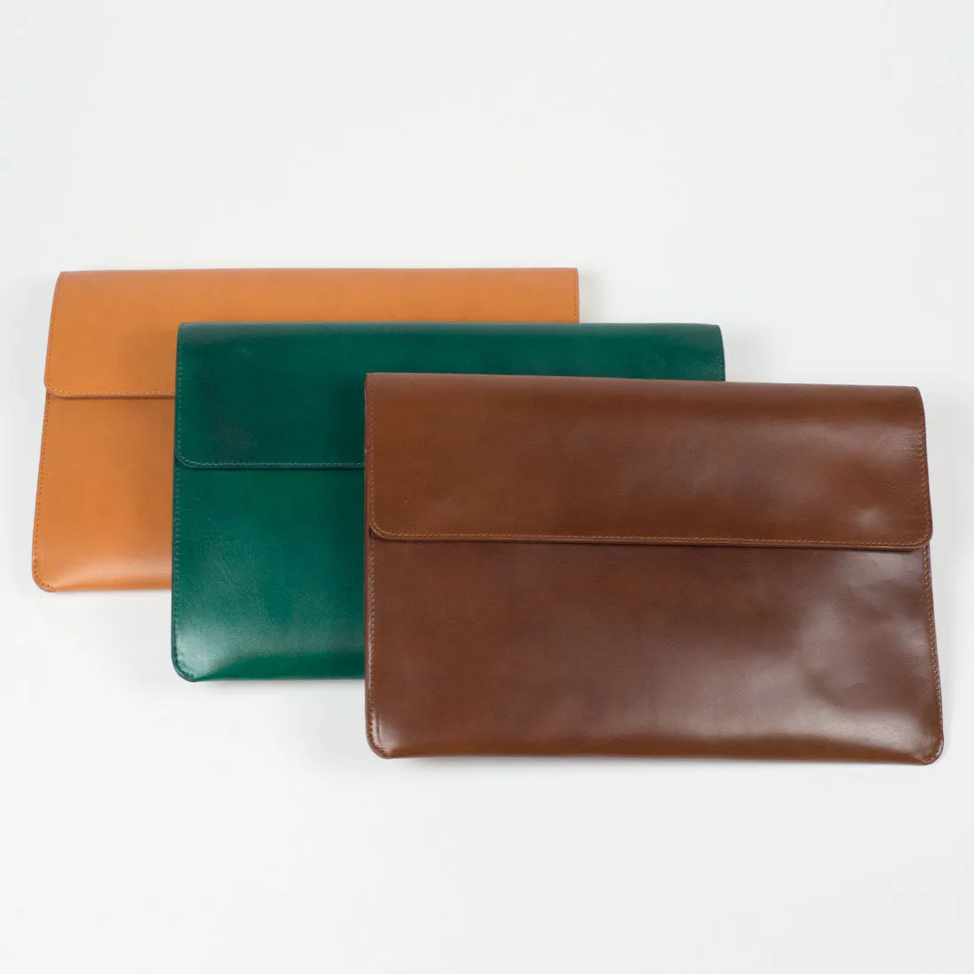 Wholecut portfolio case, Green vegetable-tanned leather