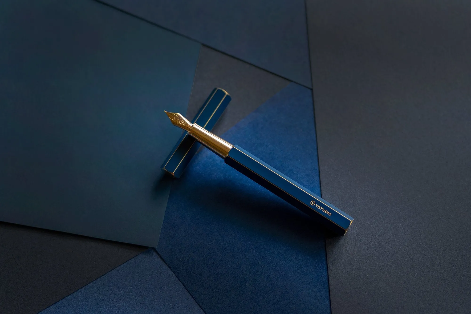 Ystudio Classic Revolve Fountain Pen - Blue